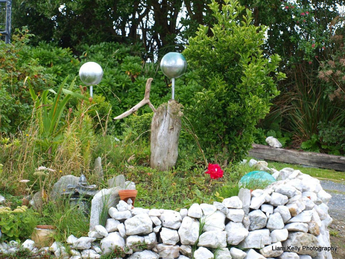 Lakefield Gallery Keel  Zewnętrze zdjęcie