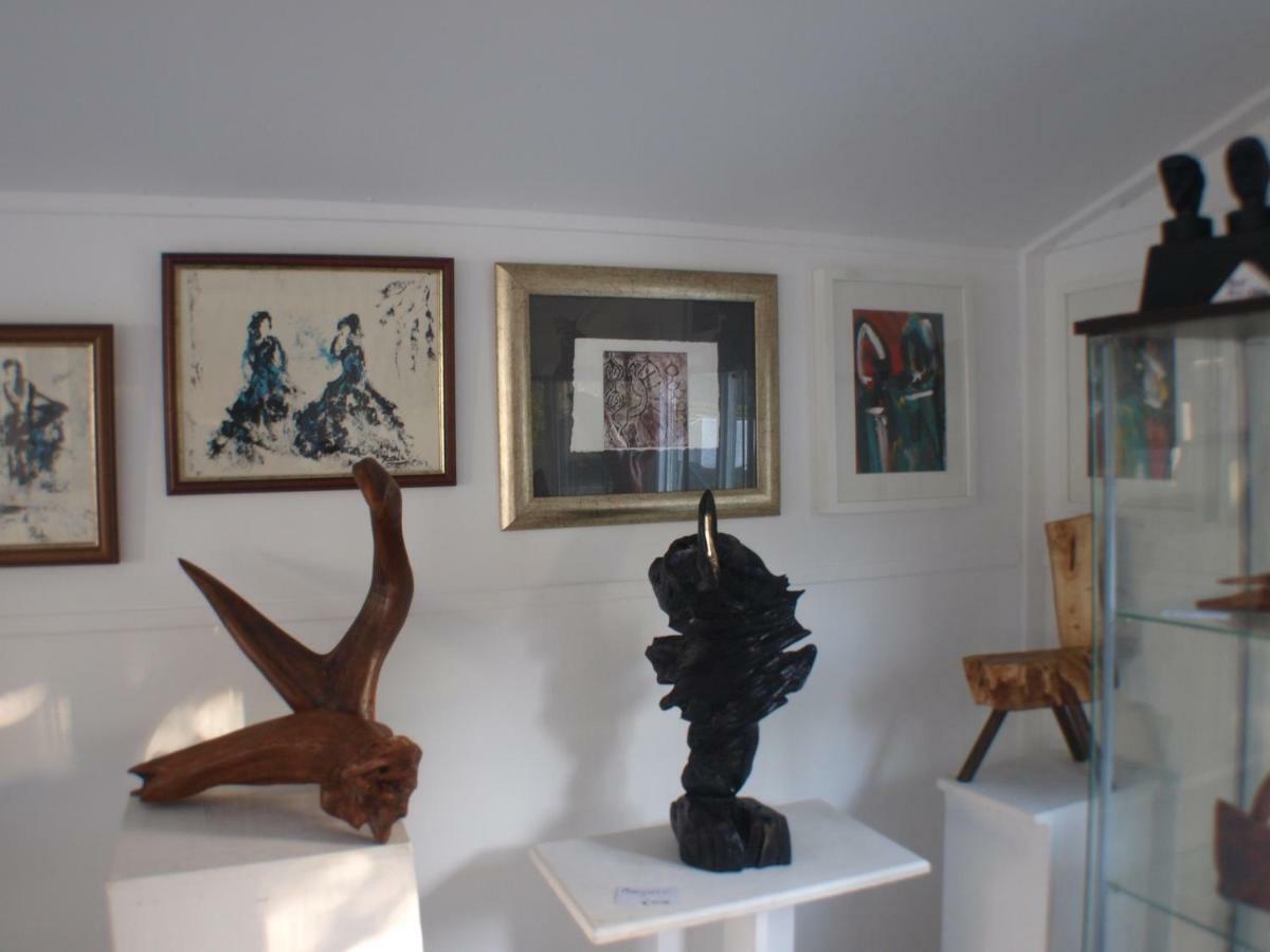 Lakefield Gallery Keel  Zewnętrze zdjęcie